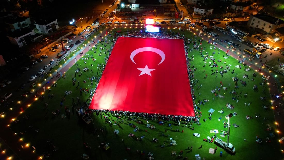 Dünyanın En Büyük Türk Bayrağı 15 Temmuz'da Yine Talas'ta Açılacak