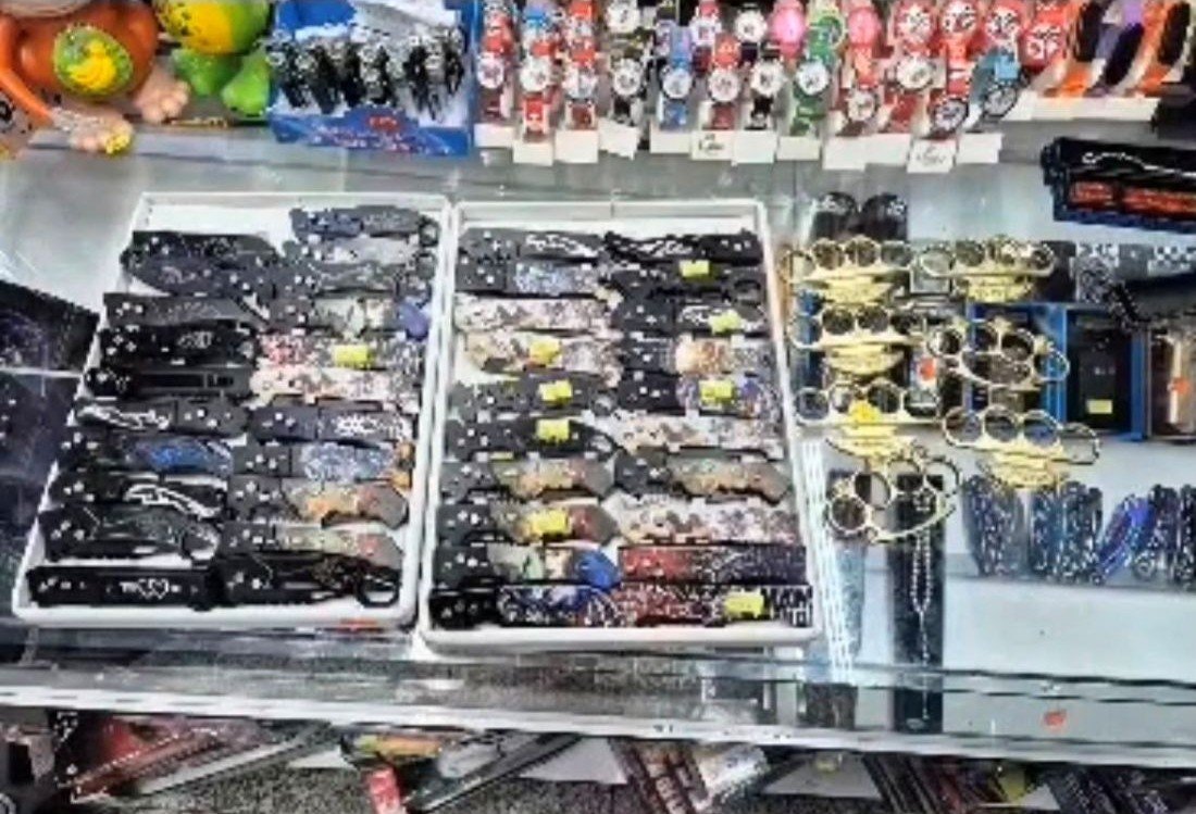 Kayseri'de Sustalı ve Muştaya Operasyon! 15 İş Yerine Denetlendi... Çok Sayıda Yasaklı Kesici Alet Ele Geçirildi
