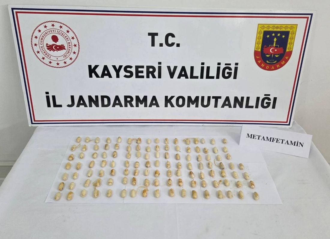 Develi'de Ticari Takside Yakalandı! 116 kapsül metamfetamin bağırsağından çıktı
