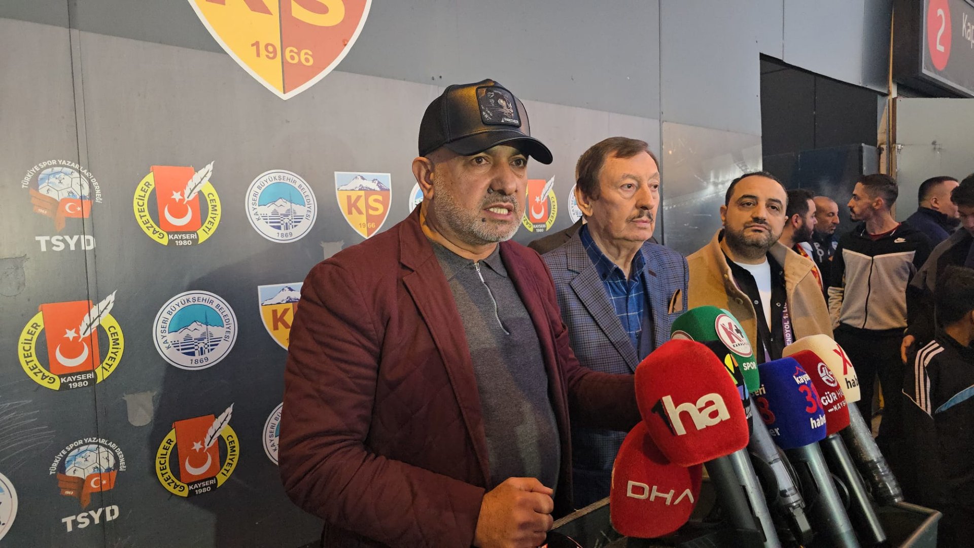 Kayserispor Başkanı Ali Çamlı’dan Selçuk Şahin'e Sert Tepki: 
