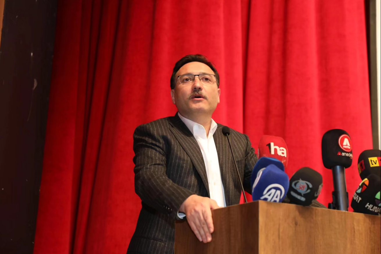 Kayseri İl Kültür Turizm Müdürlüğü Konferans Salonunda ‘6 Şubat Asrın Felaketi’ anma programı gerçekleştirildi.