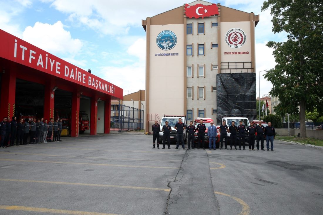 261 yangın, 68 trafik kazası, 232 kurtarma! Kayseri Büyükşehir İtfaiyesi Nisan ayında 567 olaya müdahale etti!