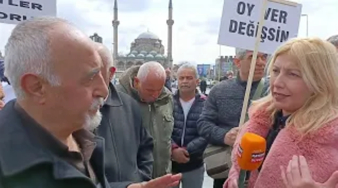 Emekliler, Tüm Emekliler Sendikası Kayseri Şube Başkanı Ali Gül önderliğinde Cumhuriyet Meydanı'nda düzenlenen basın açıklamasında seslerini duyurdu.